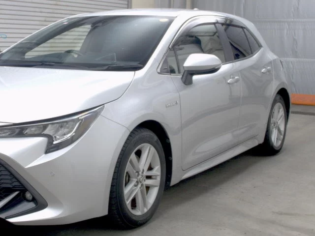 Toyota Corolla Hatchback  с аукциона в Японии