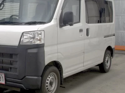 TOYOTA PIXIS VAN