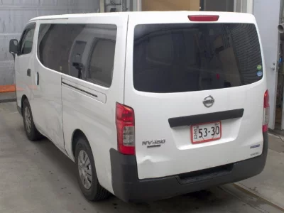 Nissan NV350 Caravan
