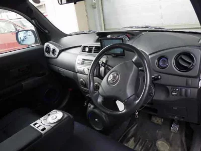 TOYOTA BB