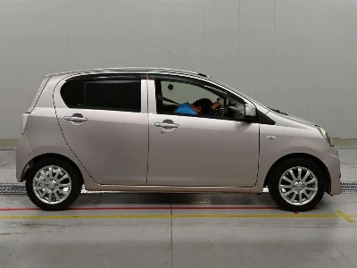 TOYOTA PIXIS EPOCH
