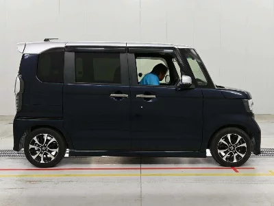 HONDA N BOX CUSTOM