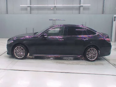 TOYOTA CROWN HYBRID