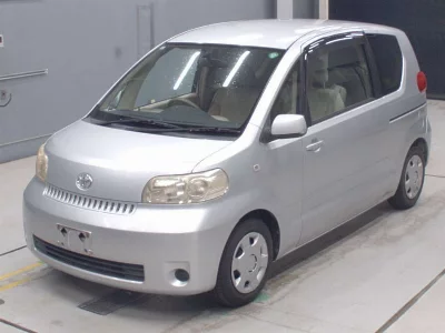TOYOTA PORTE