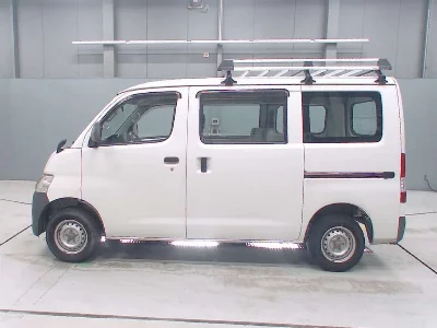 TOYOTA TOWN ACE VAN