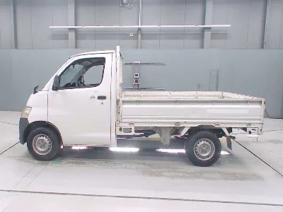 TOYOTA LITE ACE TRUCK