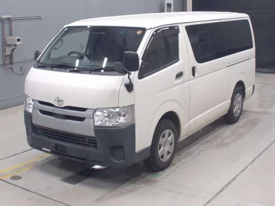 TOYOTA REGIUS VAN