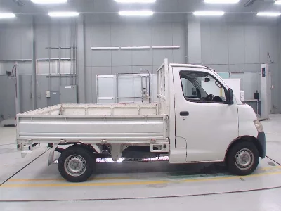 Toyota Lite Ace Truck