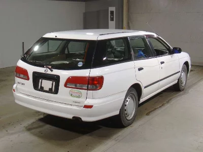 Nissan EXPERT