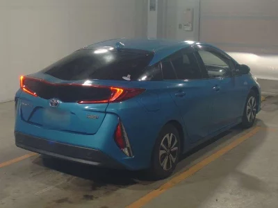 TOYOTA PRIUS PHV