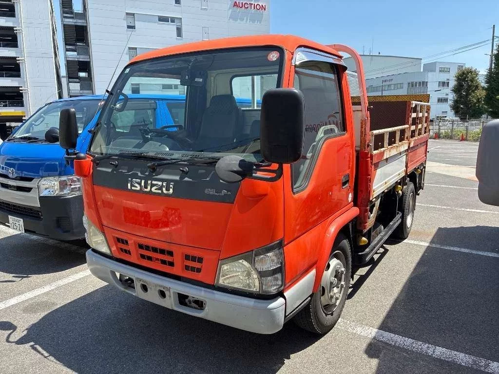 Isuzu Elf  с аукциона в Японии