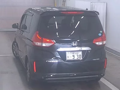 HONDA FREED HYBRID
