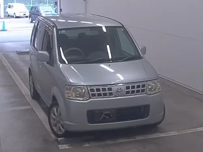 Nissan Otti