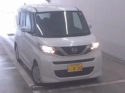 NISSAN ROOX