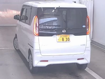 NISSAN ROOX