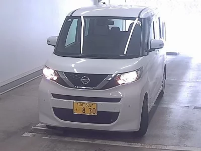 NISSAN ROOX