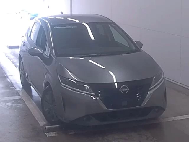 Nissan Note  с аукциона в Японии