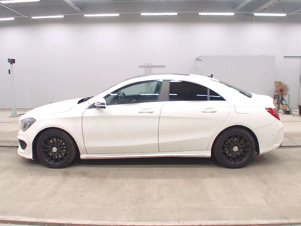 Mercedes-Benz CLA  с аукциона в Японии