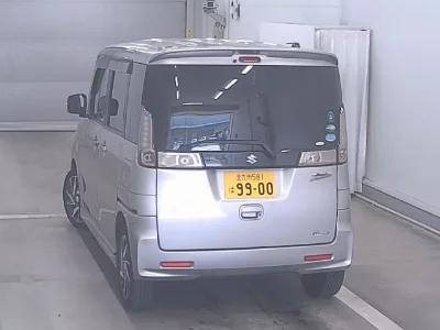 Suzuki Spacia Custom