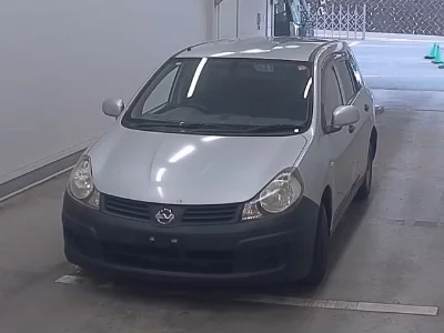 Nissan AD