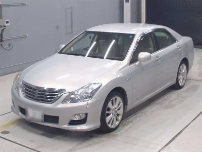 TOYOTA CROWN HYBRID