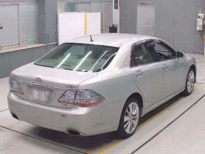TOYOTA CROWN HYBRID