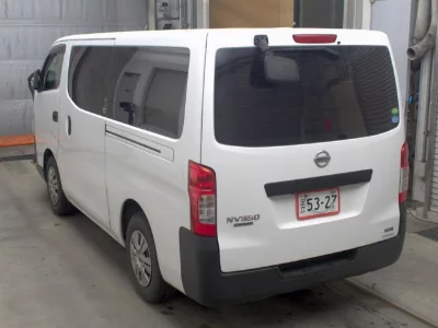 Nissan NV350 Caravan