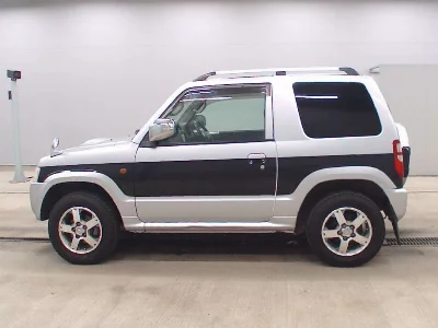 Mitsubishi Pajero Mini