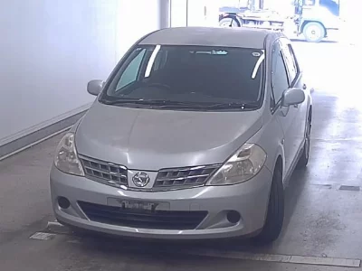 Nissan Tiida Latio