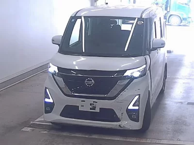 NISSAN ROOX