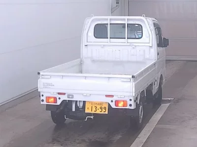 Nissan NT100 Clipper