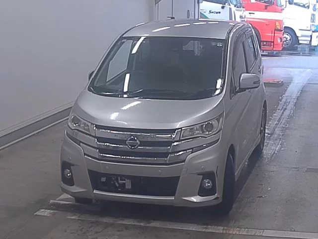 Nissan Dayz  с аукциона в Японии