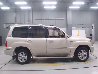TOYOTA LAND CRUISER 100