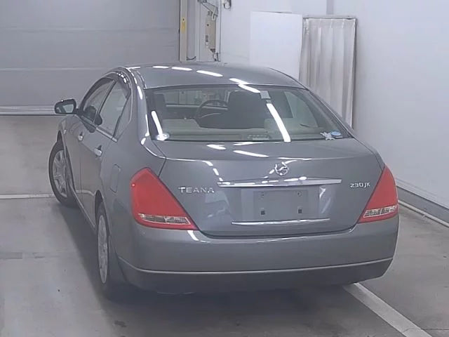 Nissan Teana  с аукциона в Японии