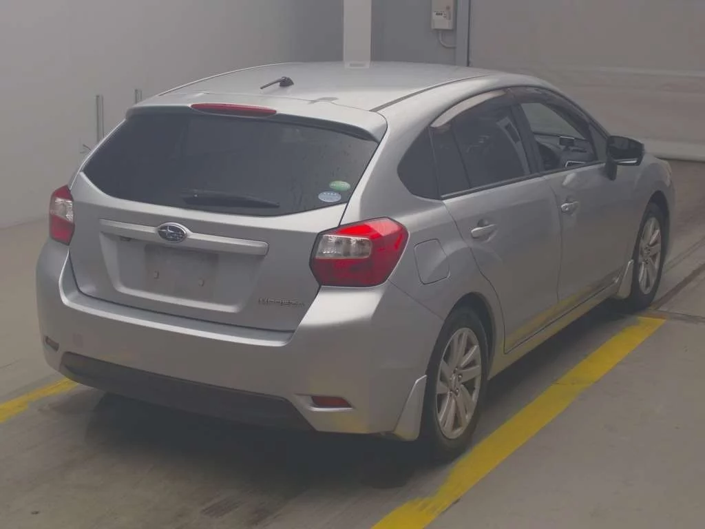 Subaru Impreza  с аукциона в Японии