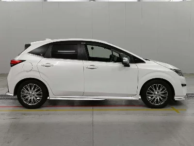 Lexus UX300e