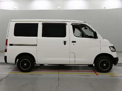 TOYOTA TOWN ACE VAN