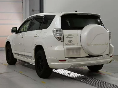 TOYOTA VANGUARD