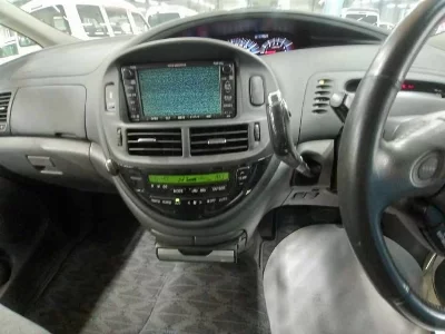 Toyota ESTIMA L