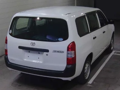 TOYOTA SUCCEED VAN