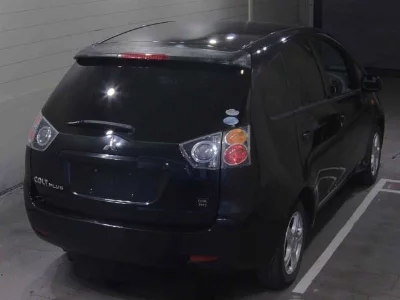 Mitsubishi Colt Plus