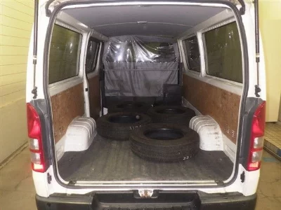 TOYOTA REGIUS VAN