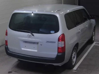 TOYOTA SUCCEED VAN