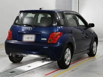 TOYOTA IST