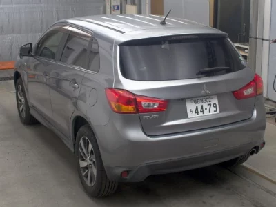 Mitsubishi RVR
