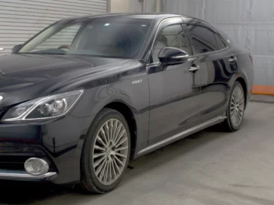 TOYOTA CROWN MAJESTA