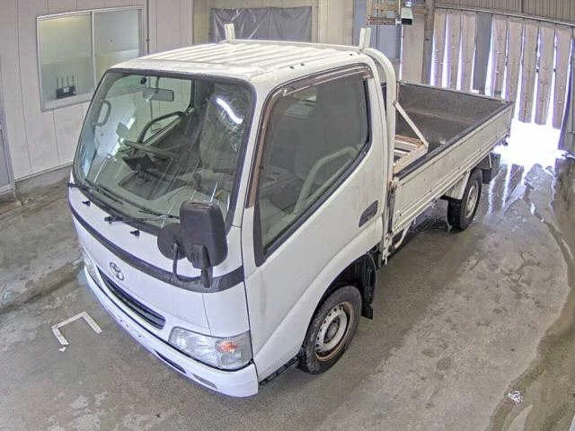 Toyota Dyna  с аукциона в Японии