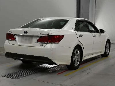 TOYOTA CROWN HYBRID