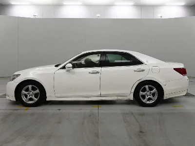 TOYOTA CROWN HYBRID