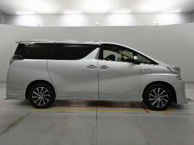TOYOTA VELLFIRE HYBRID